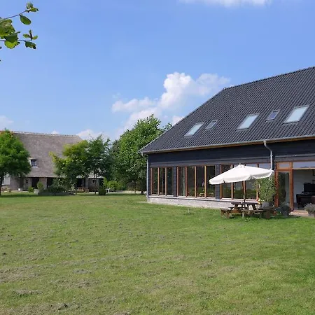 Bed & Breakfast De Luijenbergh Oud-Gastel