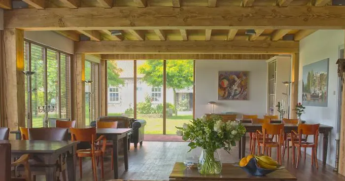 Couette-café De Luijenbergh 3*